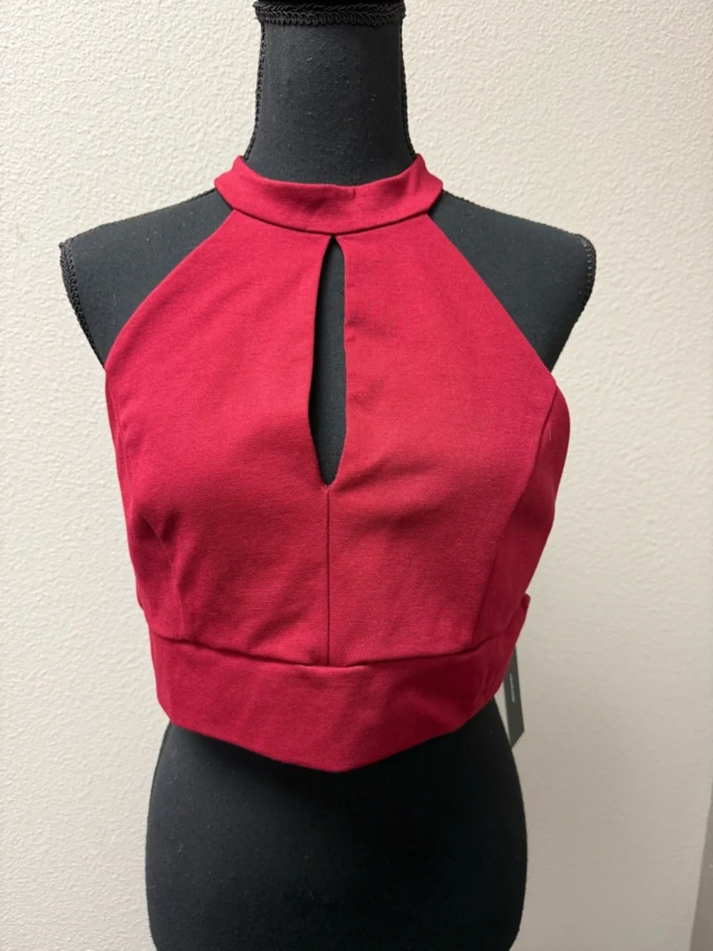 NWT Lulus Burgundy Halter Crop Top Lace Back Keyhole Party Club XL Chic Sexy - Picture 2 of 12